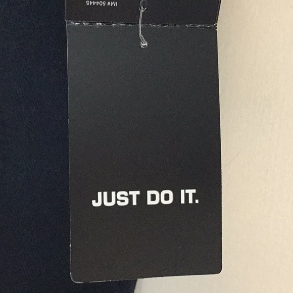 New Dallas Cowboys Dak Prescott Nike name & number tee shirt - Picture 9 of 9